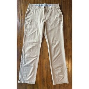 Under Armour Showdown Golf Pants Mens 36x34 Khaki Loose Fit Performance NWOT